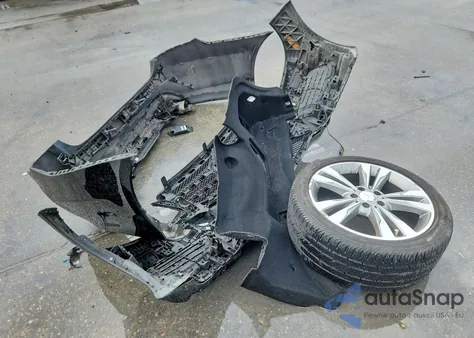 2014 Mercedes-Benz E 350 z USA, uszkodzony, nr VIN WDDHF5KB6EA833726